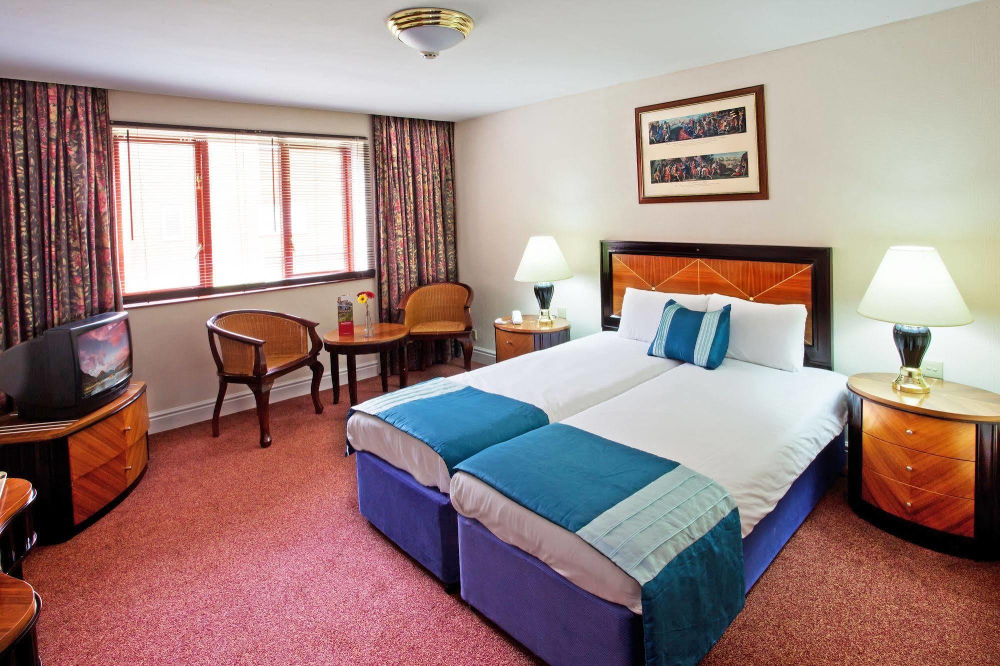 Royal Court Hotel & Spa Coventry Exterior foto