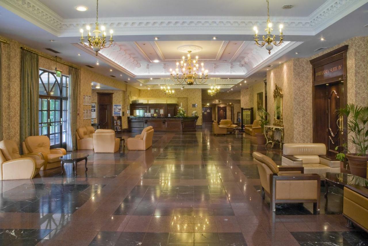 Royal Court Hotel & Spa Coventry Exterior foto